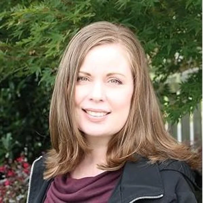 Denise J Hughes