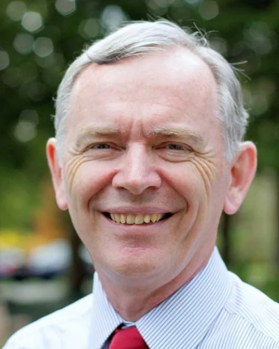 Iain M Duguid
